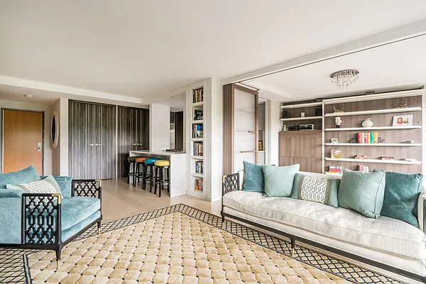 Sold by Compass | media 20