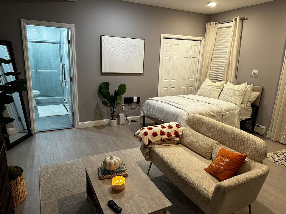 2nd image of 329 Palisade Ave APT 5