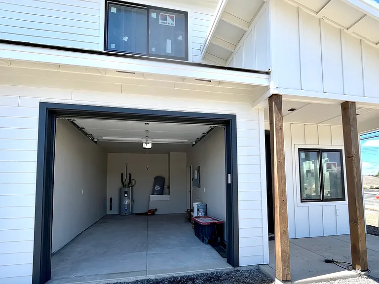 1622 W Antler Ave — Photo 12