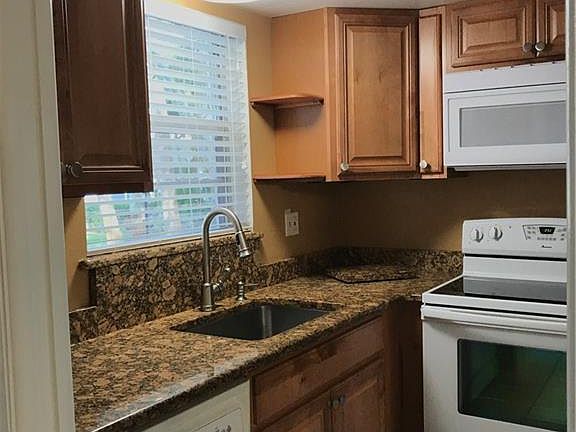 4th image of 2929 SE Ocean Blvd APT 125-5