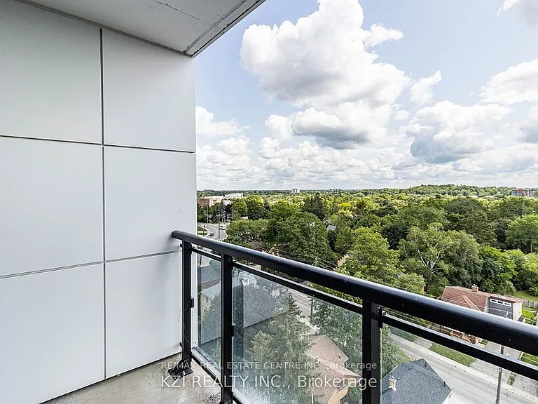 128 King St N #1001 — Photo 27