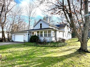 7220 Hemlock Rd, Independence, OH 44131