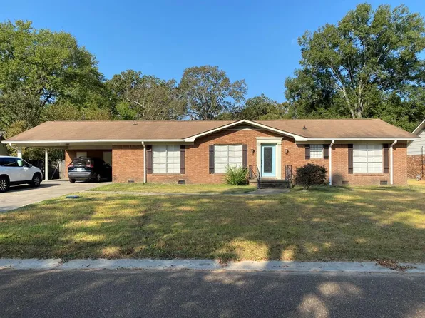 1415 Barnes Cir, Monticello, MS 39654