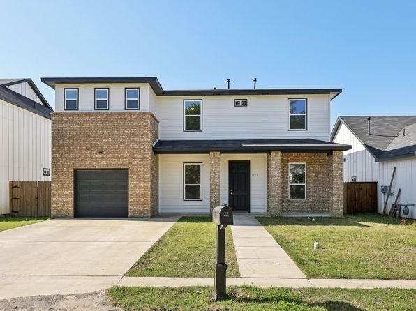 Home for Sale in Greenville TX