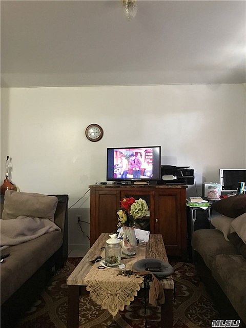 2nd image of 723 Eldert Ln