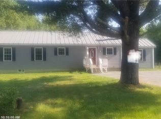 156 Clark Rd, Kenduskeag, ME 04450