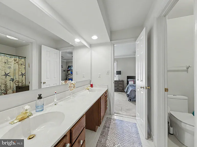 16652 Purcival Ct — Photo 31