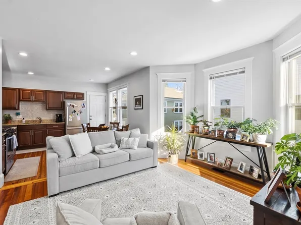 153 Cornell St #1, Boston, MA 02131