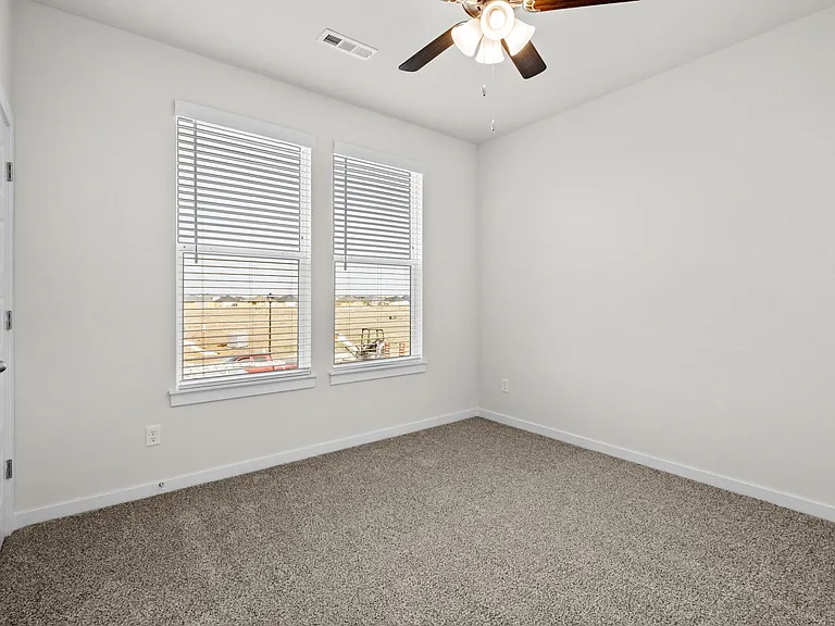 158 S Broyles St — Photo 14