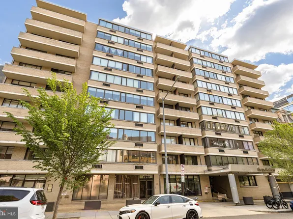 1325 18th St NW APT 601, Washington, DC 20036