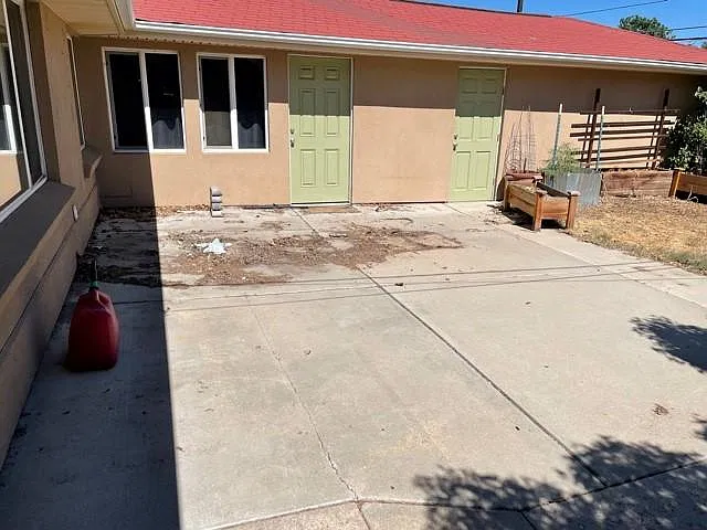 2414 N Vine St — Photo 18
