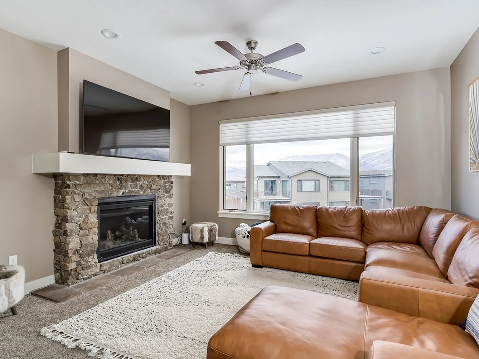 4 bed, 4.5 bath, $5,000 — Photo 4