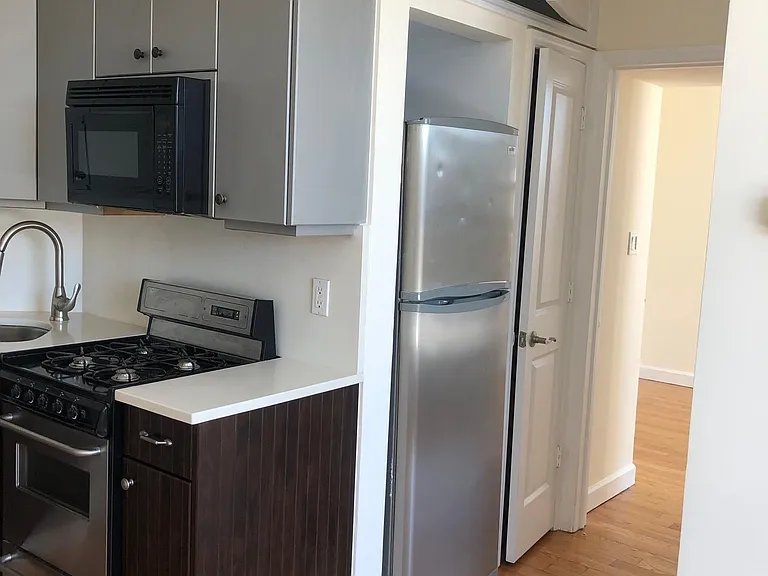 12311 Rockaway Beach Blvd #3D — Photo 8