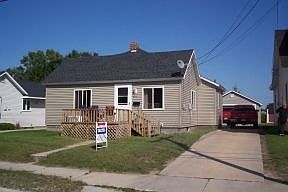 1st image of 204 N 5th St