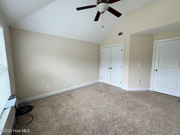 327 Clearwater Ln — Photo 42