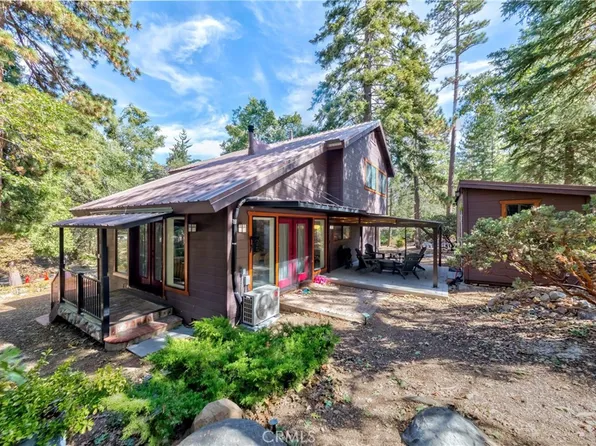 37751 Foxfield Rd, Angelus Oaks, CA 92305