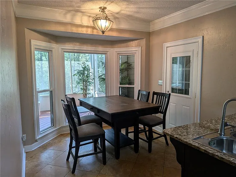 4401 Riverlake Way — Photo 8