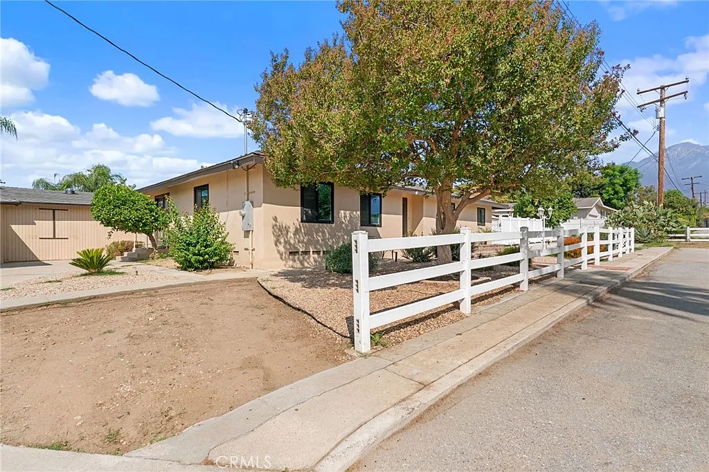 3 bed, 1523 sqft, $4,350 — Photo 3