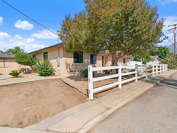 3rd image of 7420 Ivy Ln