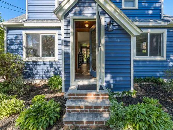 219 S Hudson Ave, Sturgeon Bay, WI 54235