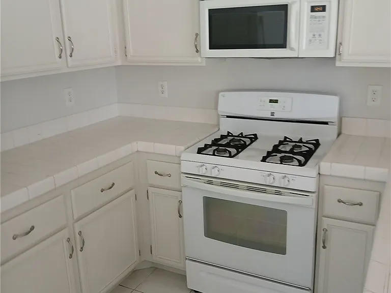 2201 Ramsgate Dr #426 — Photo 5