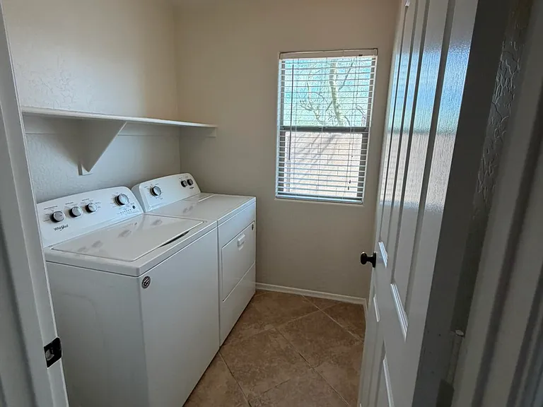 352 W Gascon Rd — Photo 13