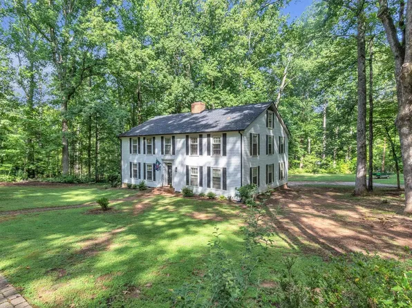 210 Doublebrook Dr, Laurens, SC 29360
