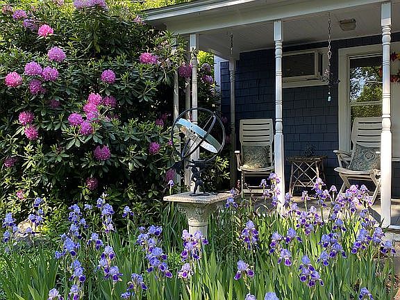 Lovely Farmers Porch