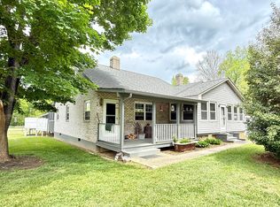 6318 Jackson River Rd, Hot Springs, VA 24445