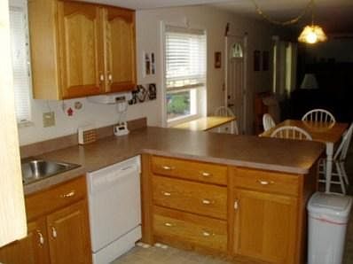 3rd image of 441 N Village Dr