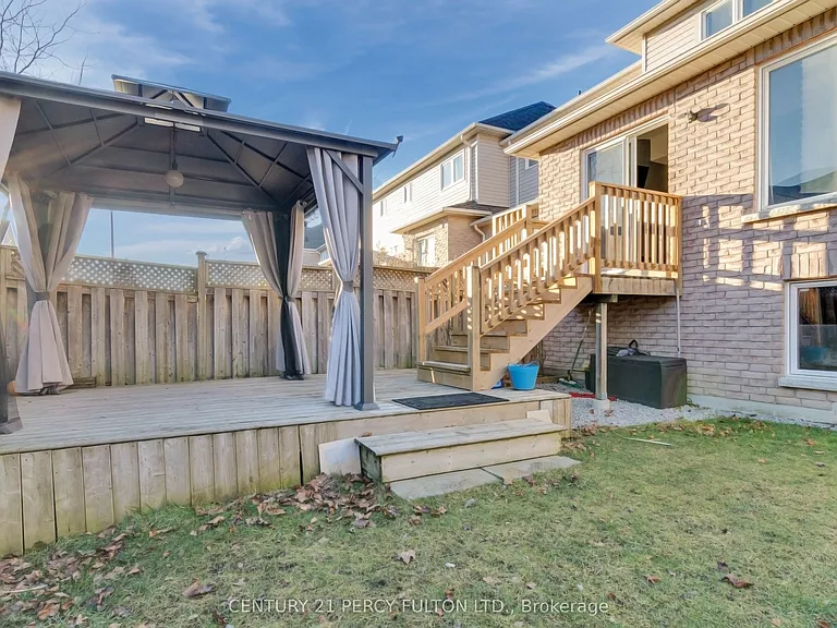 19 Odessa Cres — Photo 28