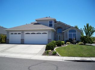 997 N Mountain Ave, Central Point, OR