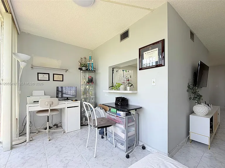 9410 W Flagler St #102 — Photo 20