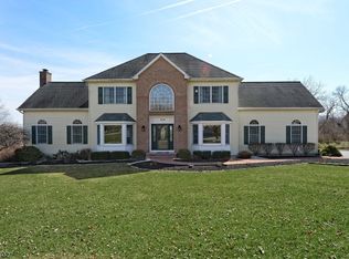 414 Greens Ridge Rd, Stewartsville, NJ 08886