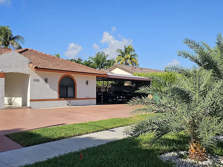 Wrap around driveway