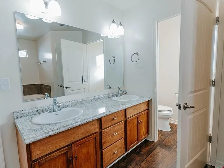 1335 Fivemile Creek Ave — Photo 11