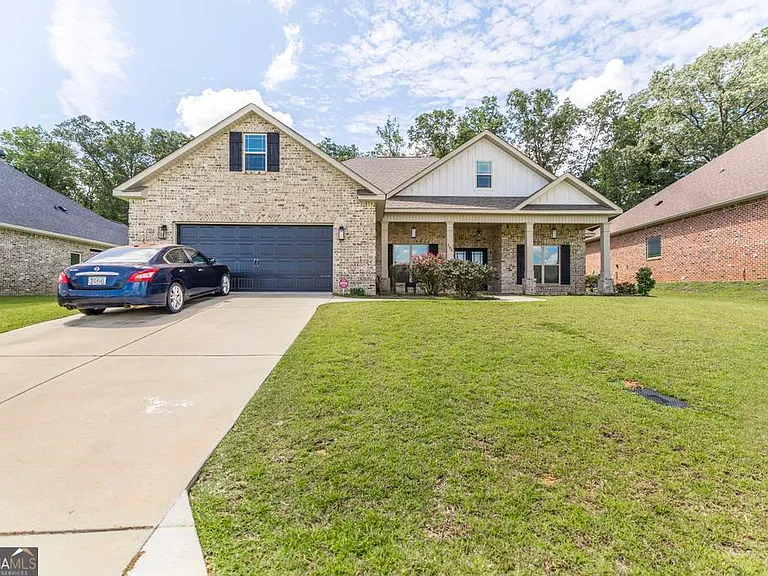 306 Rustic Live Oak Trl — Photo 2