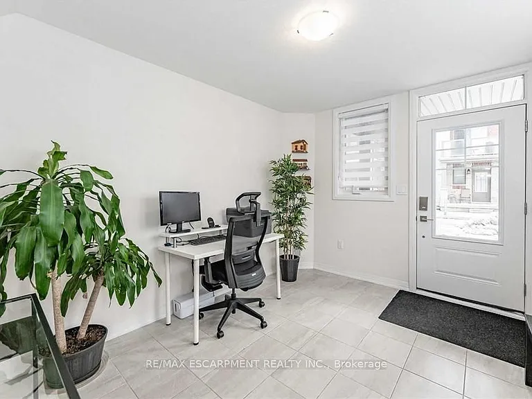 10 Showers Ln — Photo 31