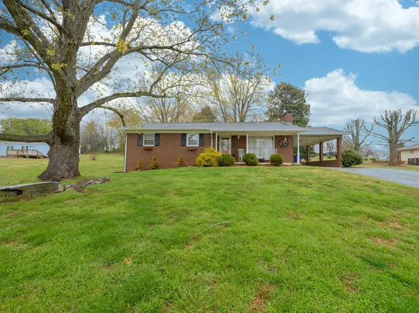 1012 Windsong Cir, Hudson, NC 28638