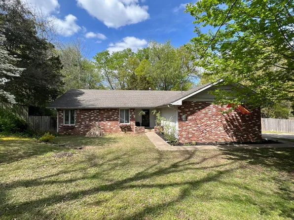 4931 E Park Street, Springfield, MO 65809