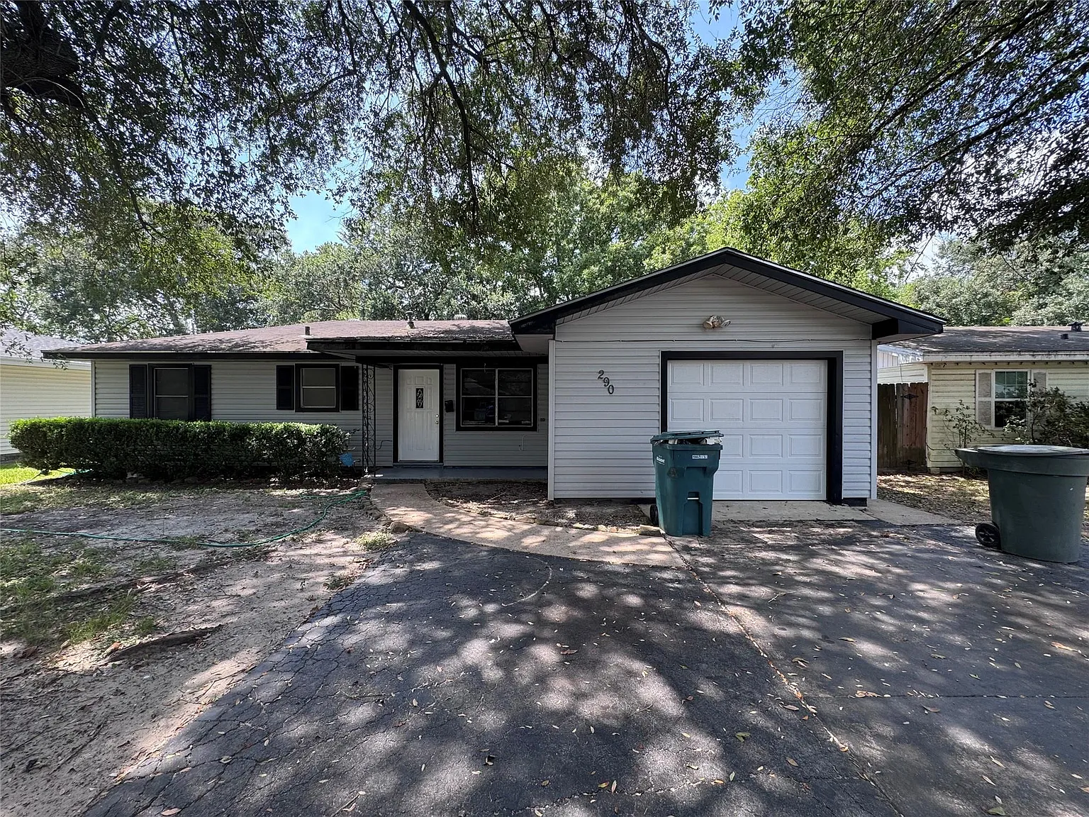 3 bed, 2.0 bath, 1211 sqft, $1,650 — Photo 1