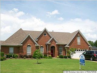 1st image of 2484 Greencliff Dr