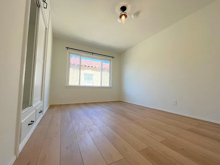 1227 S Ogden Dr — Photo 13