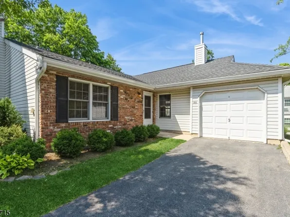 255 Glastonbury Ln, Franklin Twp., NJ 08873