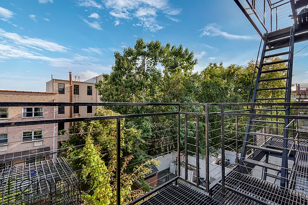 Rented by Rennit Inc. | media 17