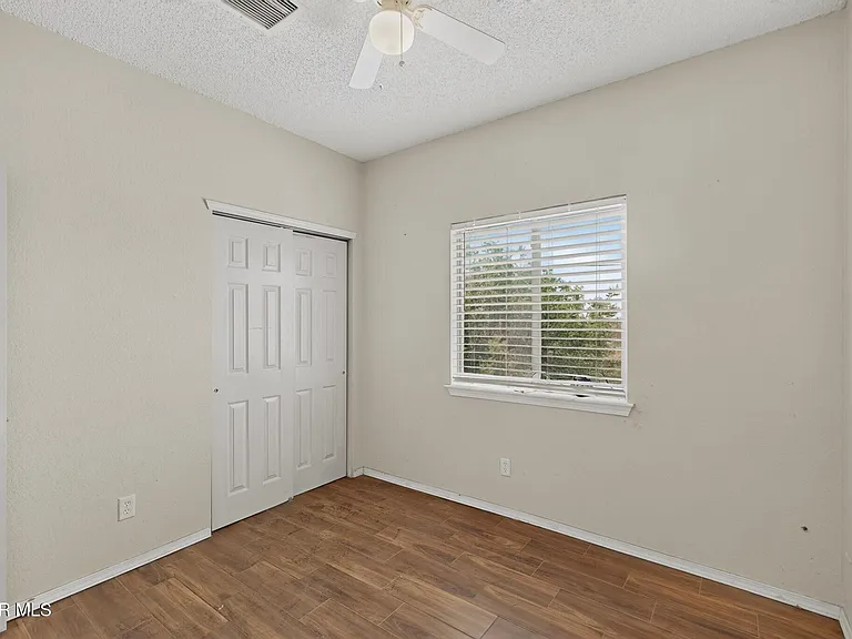 14224 Desert Ash Dr — Photo 42