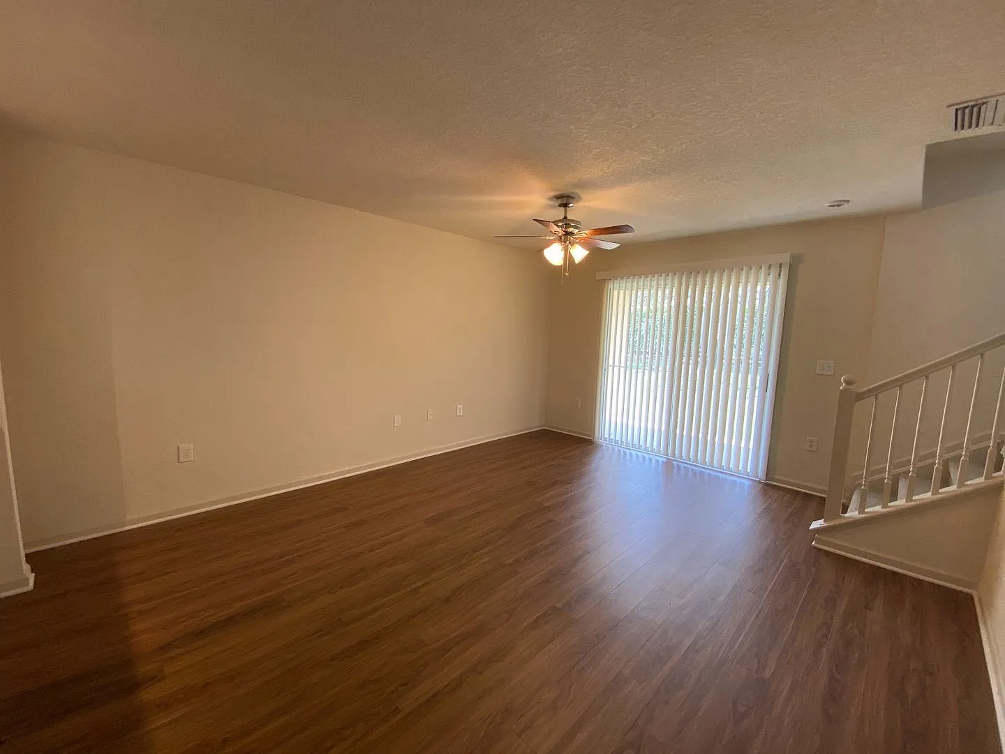 Move in ready 3/2.5 Condo available NOW — Photo 4