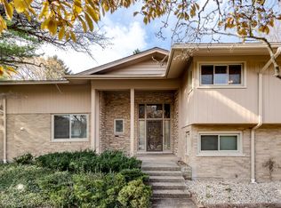 288 Auburn Ave, Winnetka, IL 60093