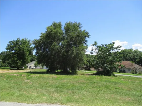 Frog Log Ln, Leesburg, FL 34748