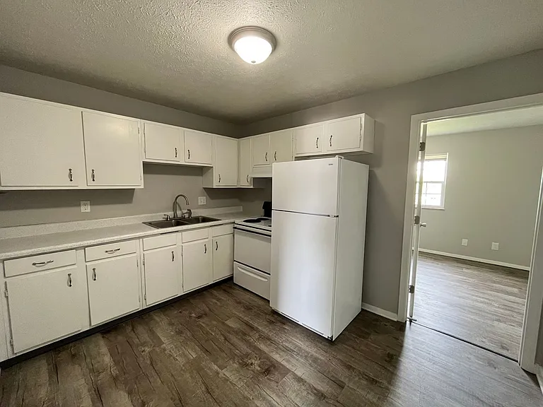 Rand Stockton Apartment Homes — Photo 39